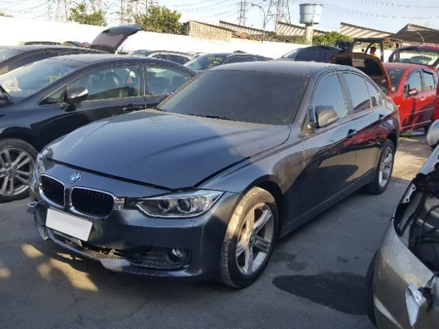 LOTE 011 BMW 320i ActiveFlex 2015