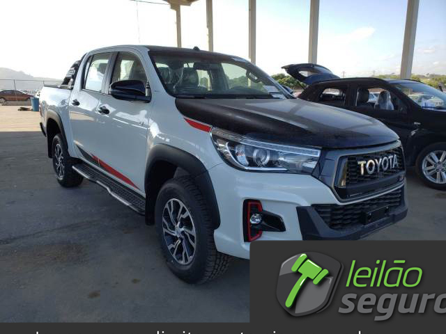 LOTE 011 TOYOTA HILUX CD SRX 2.8 2020